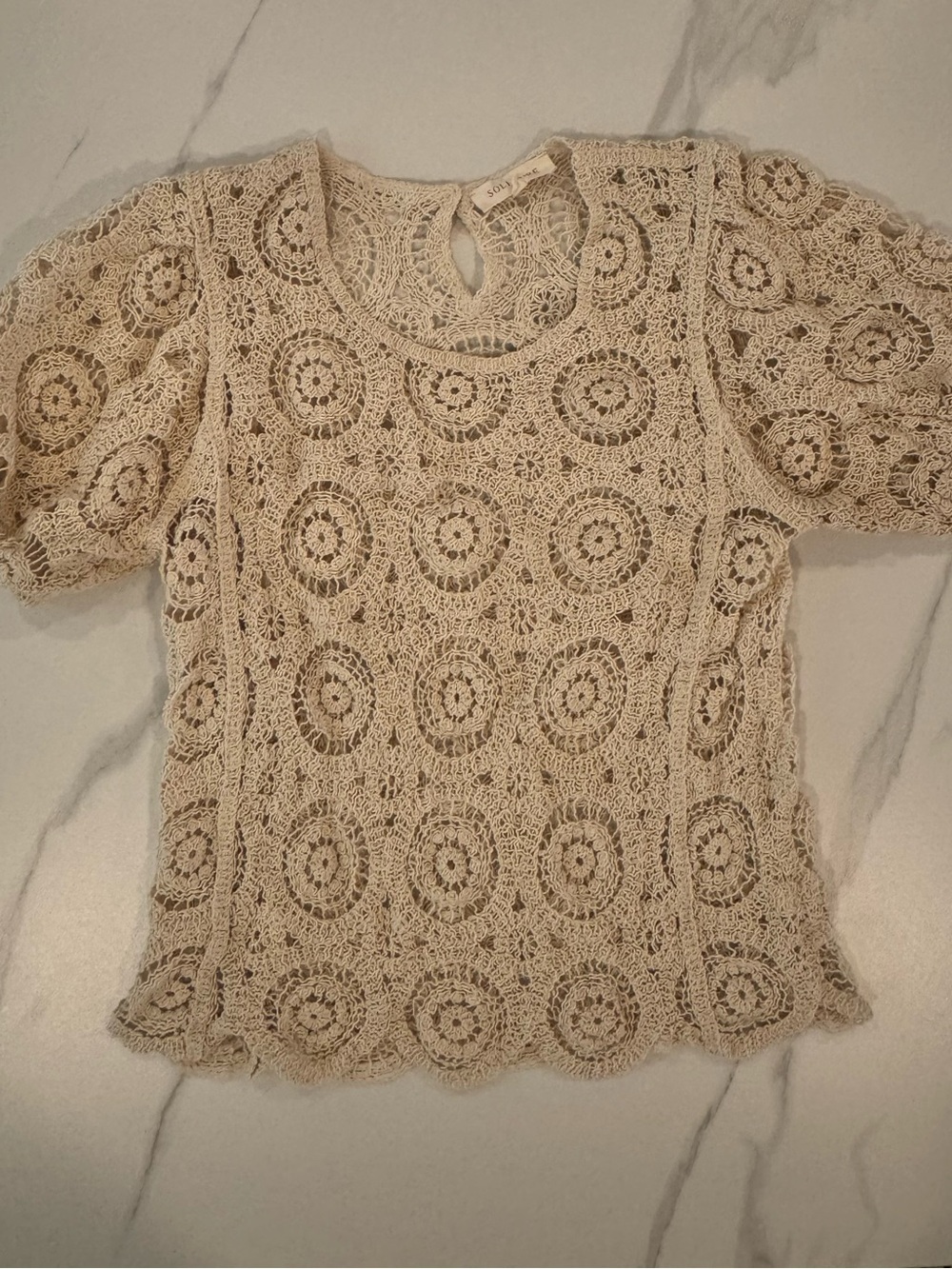 Solitaire Crochet Circle Lace Short Sleeve Top - Cream